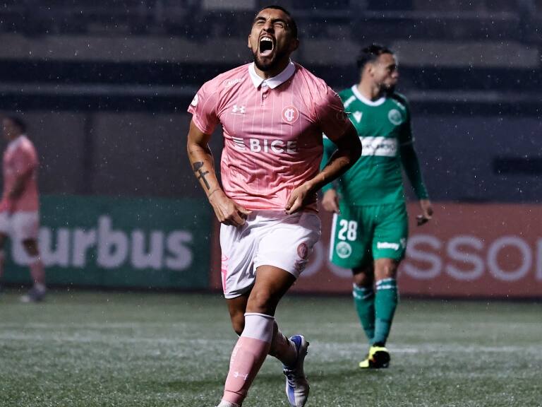 Branco Ampuero valora su primer gol por la UC: "Te ayuda en lo anímico para seguir haciéndolo bien"