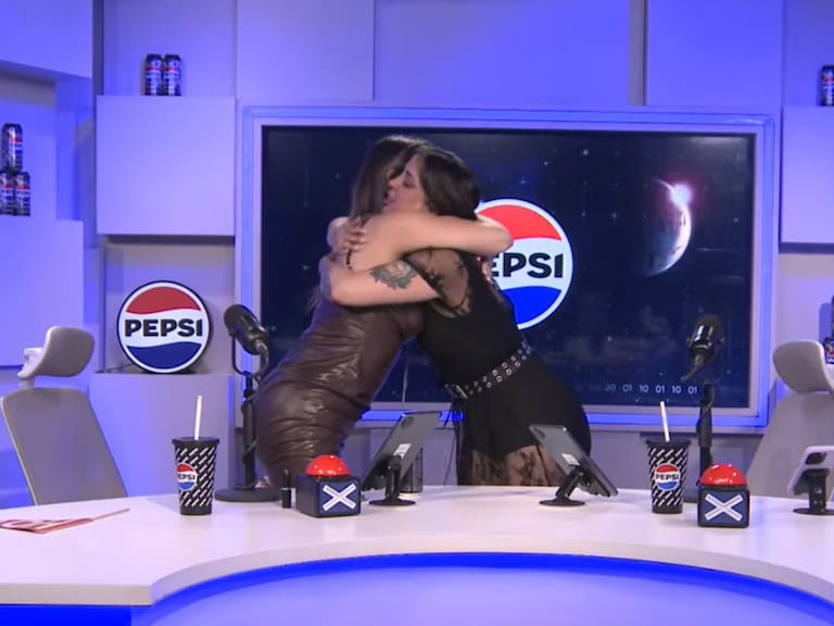 Conocida periodista confirma su salida de Canal 13 en vivo: “Nos daremos un beso de a tres”