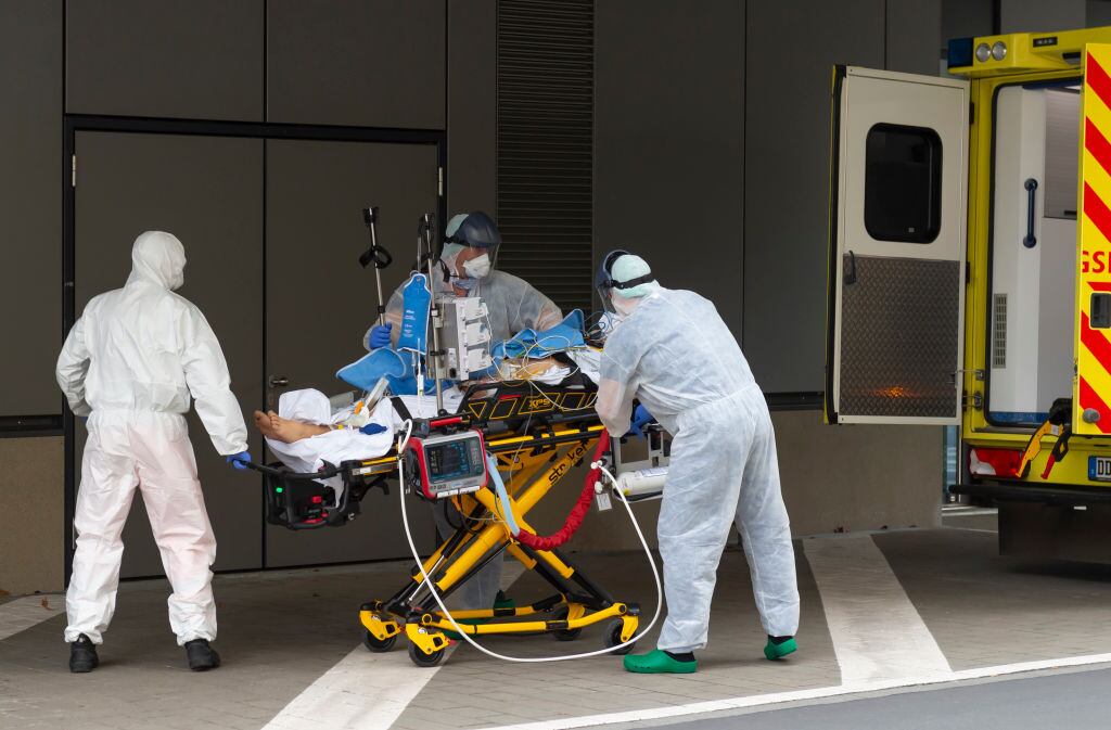 Un paciente italiano con Covid-19 es ingresado a un hospital en la ciudad alemana de Dresden