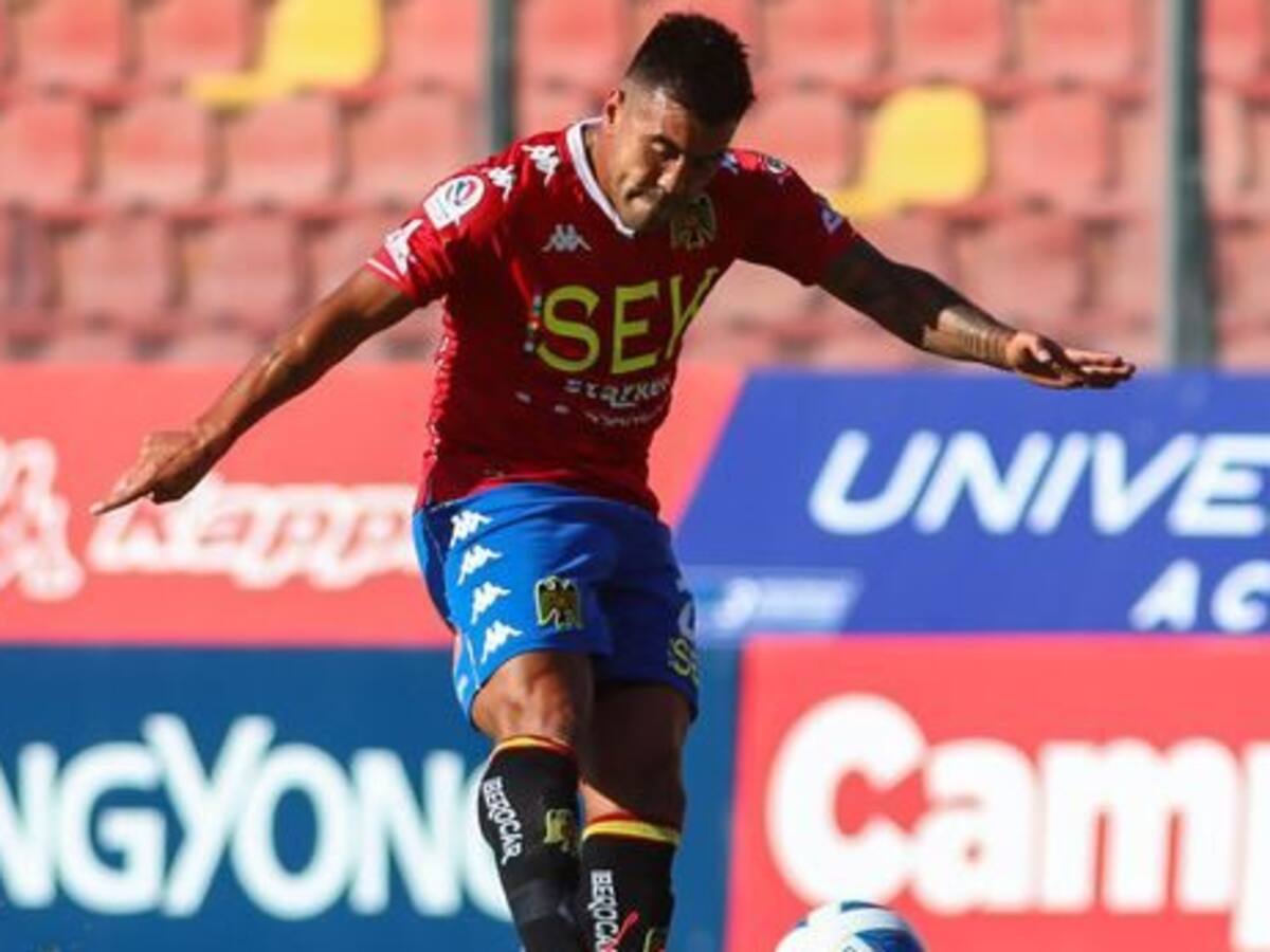 La molestia de Gonzalo Espinoza por jugar ante la U en Quillota: «La cancha es malísima»