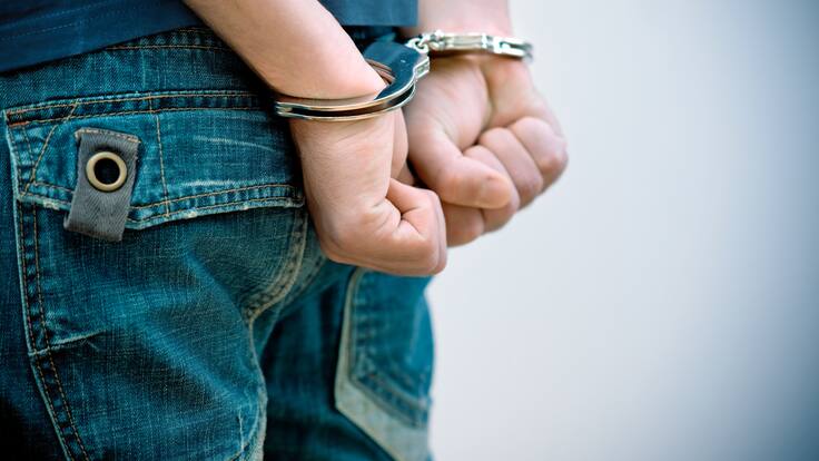 Suecia baja edad de responsabilidad penal a los 13 años: expertos alertaron sobre sus efectos