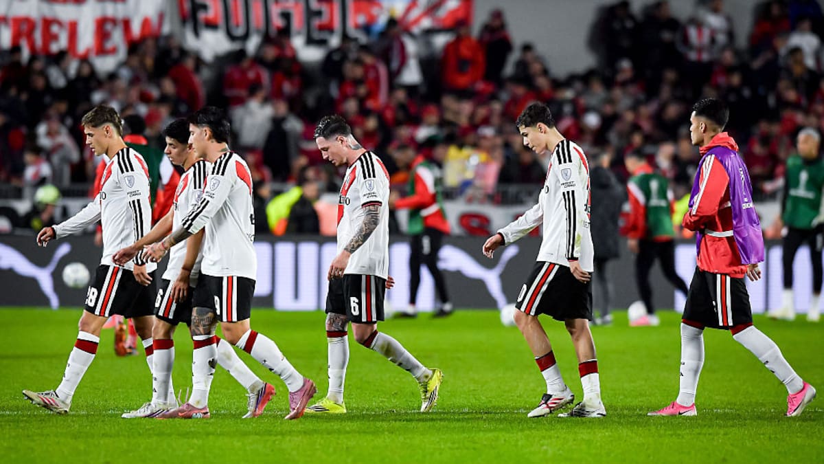 Humillación ‘Monumental’: los millones de River no pudieron ante Santa Fe y quedó eliminado de Copa Sudamericana