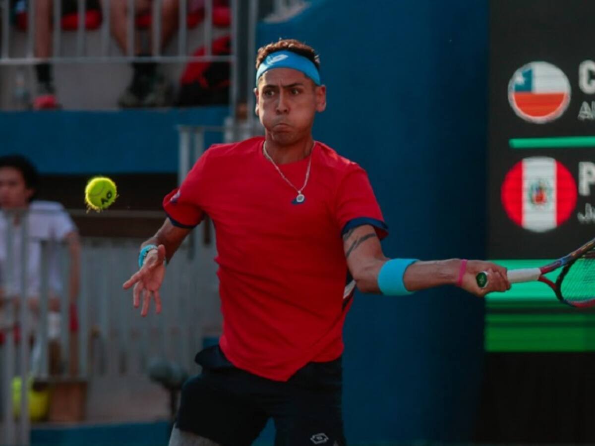 Alejandro Tabilo se repone a difícil comienzo, termina venciendo con facilidad a Varillas y le da el primer punto a Chile ante Perú por Copa Davis