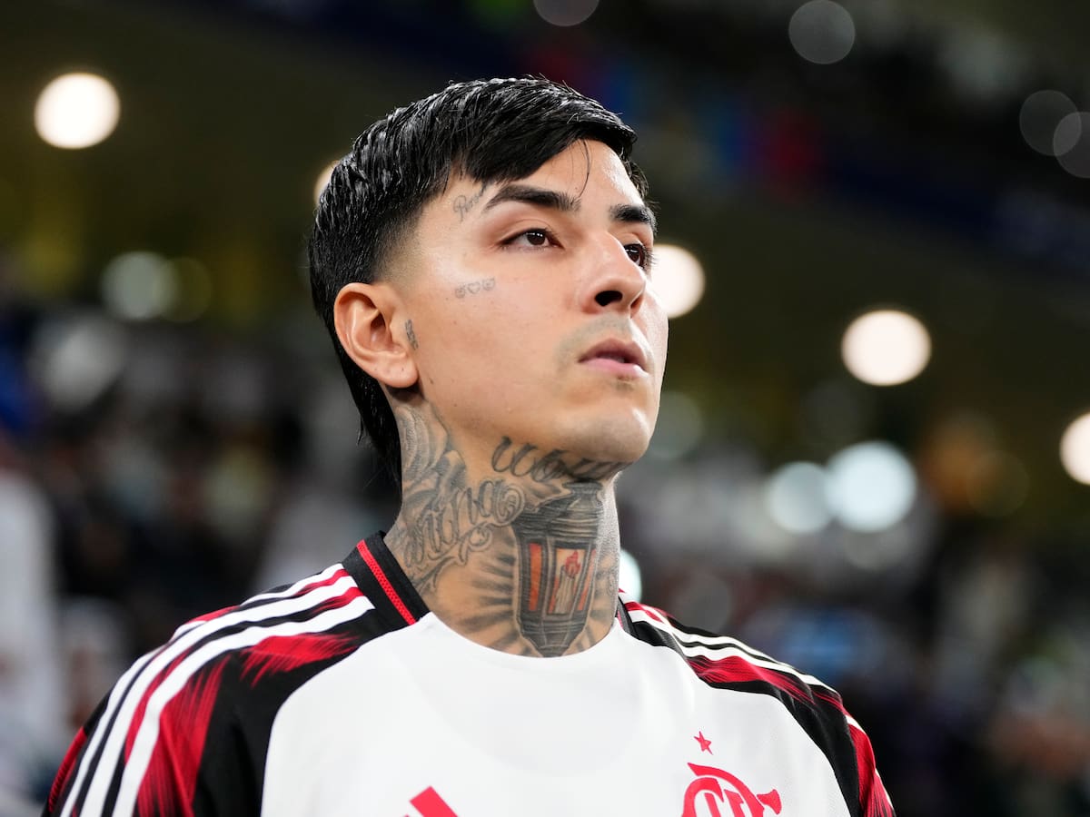 Mientras desiste de las convocatorias de La Roja: Erick Pulgar vuelve a jugar en Flamengo tras más de un mes