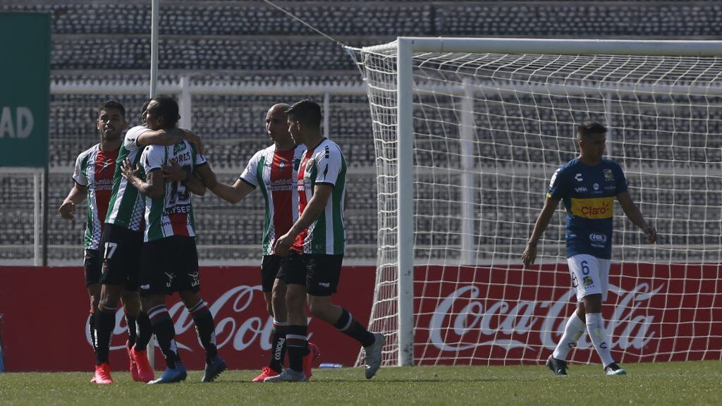03 de Septiembre de 2020/SANTIAGO Cesar Cortes celebra su gol, durante el partido valido por el Campeonato Nacional AFP PlanVital 2020, entre Palestino y Everton, disputado en el Estadio Municipal de La Cisterna.
FOTO:Cristobal Escobar/Agencia UNO