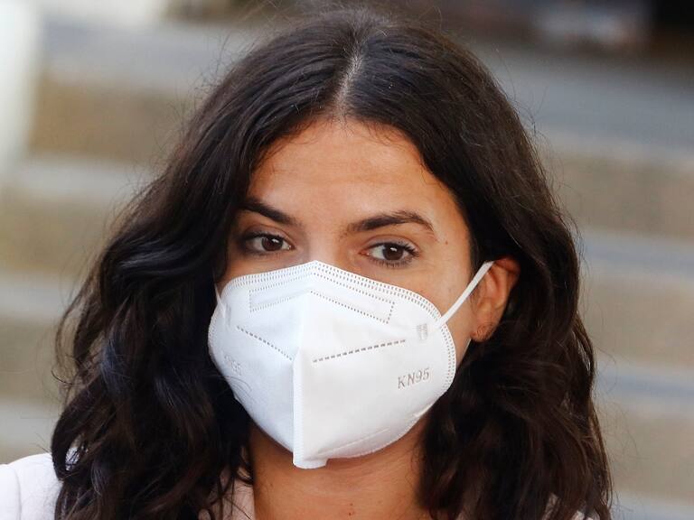 Ministra de la Mujer anuncia que trabajarán por «mecanismos de pago» para que madres «no persigan a deudores de pensión de alimentos»