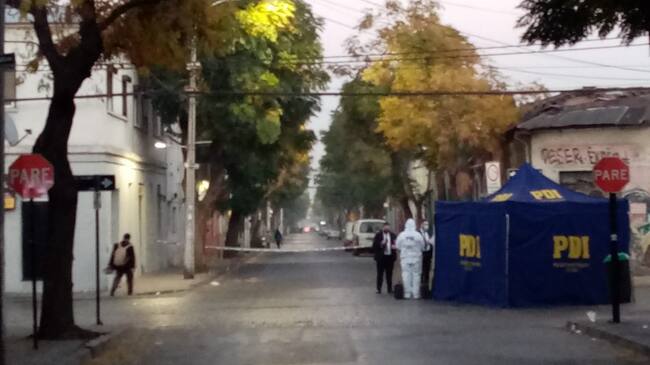 Cadáver, Santiago Centro, mujer muerta, heridas de bala