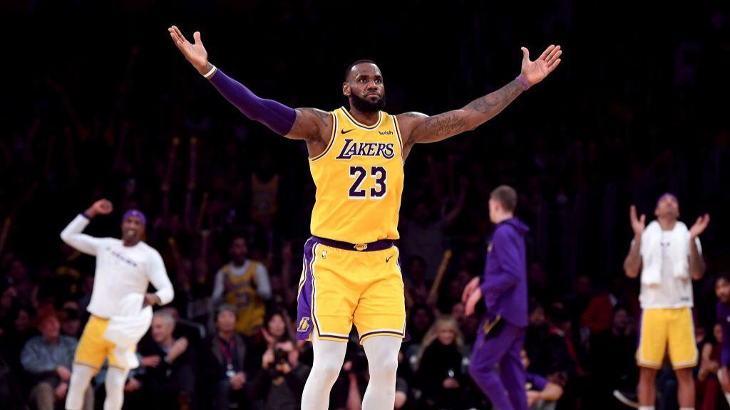 LeBron James - 23 - 6 - número - Bill Russell