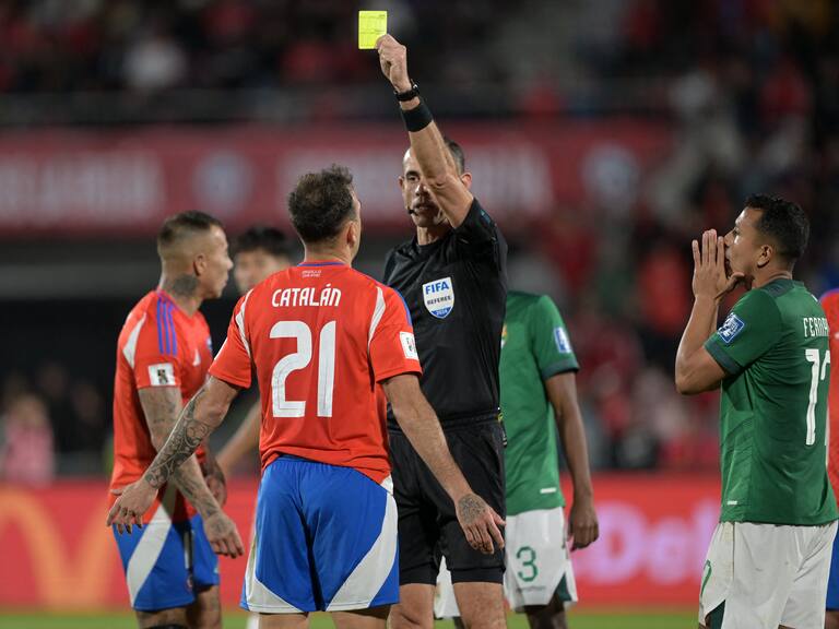 Matías Catalán enciende alarmas en La Roja tras salir lesionado al defender a Talleres