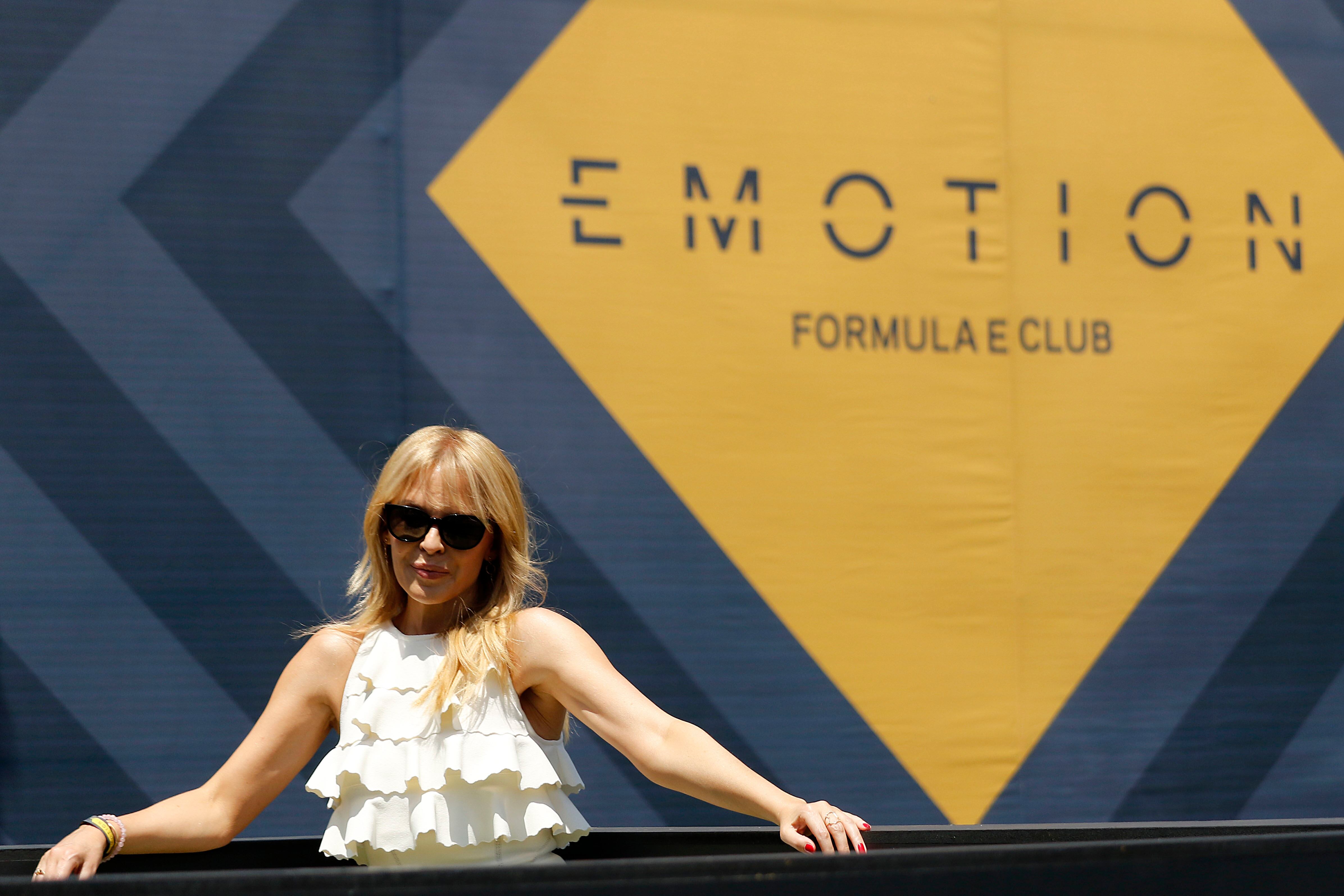 Kylie Minogue en la Plaza Baquedano, para observar la Fórmula E / Getty Images
