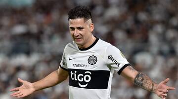 “Está latente la posibilidad”: Dirigente de Olimpia da detalles de la negociación con Colo Colo por Guillermo Paiva