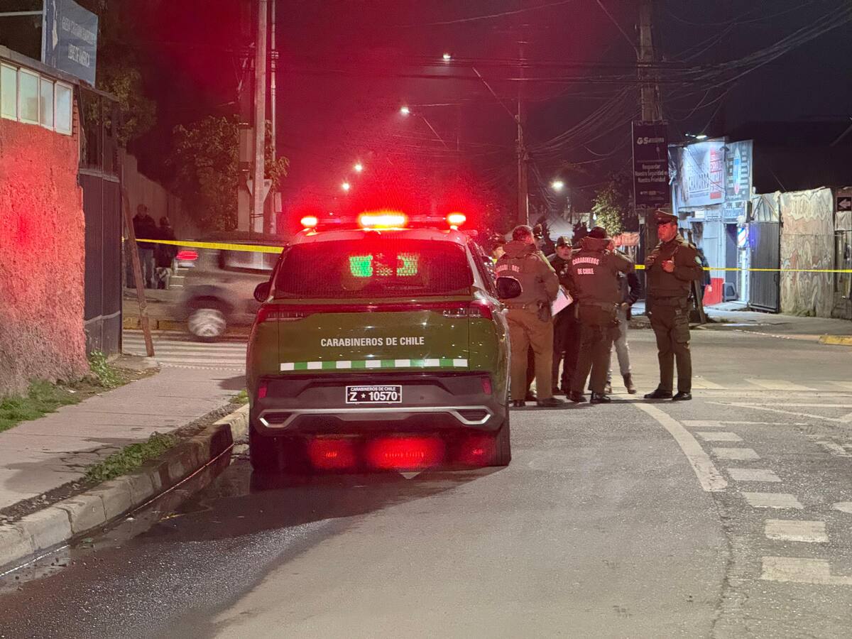 Presunto ladrón es atropellado en Estación Central: conductor lo arrolló tras verlo robar un celular
