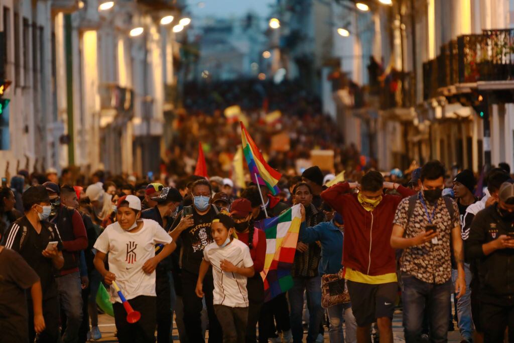 Manifestantes se congregan en las mayores ciudades de Ecuador