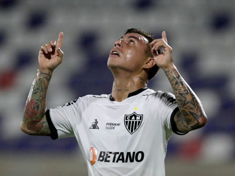Eduardo Vargas anotó un golazo y le dio la clasificación al Atlético Mineiro sobre Bahía en Copa de Brasil