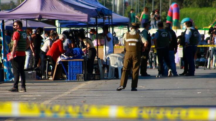 Detienen a dos sujetos armados que dispararon en medio de feria navideña en Lo Espejo