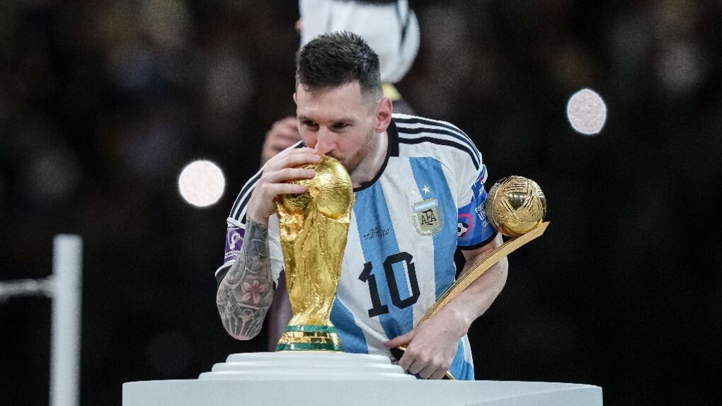 Lionel Messi conmueve con emotivo video y mensaje tras lograr el sueño de su vida: "El Diego nos alentó desde el cielo"