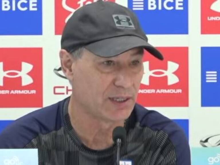 Ariel Holan afronta el irregular inicio de la UC: "No podemos pretender que en cuatro partidos el equipo gane, guste y golee"