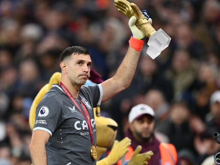 Dibu Martínez Aston Villa