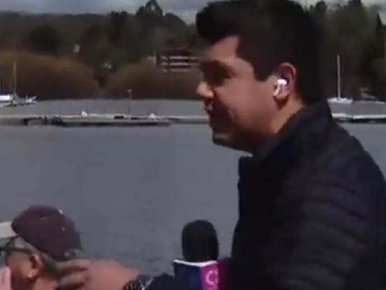 «Deja de aterrar a la gente»: Periodista de CHV recibió dura arremetida de vecino en el Volcán Villarrica