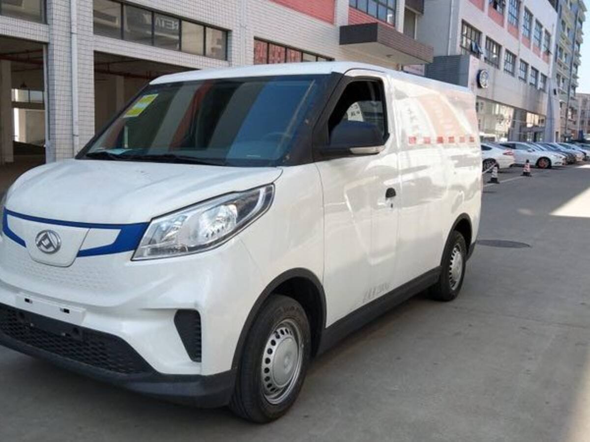 Nuevo furgón eléctrico se presentó en Chile