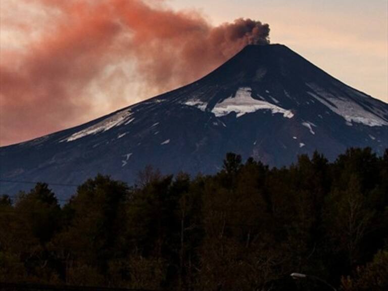 Bajan alerta de naranja a amarilla por disminución de actividad sísmica en el volcán Villarrica