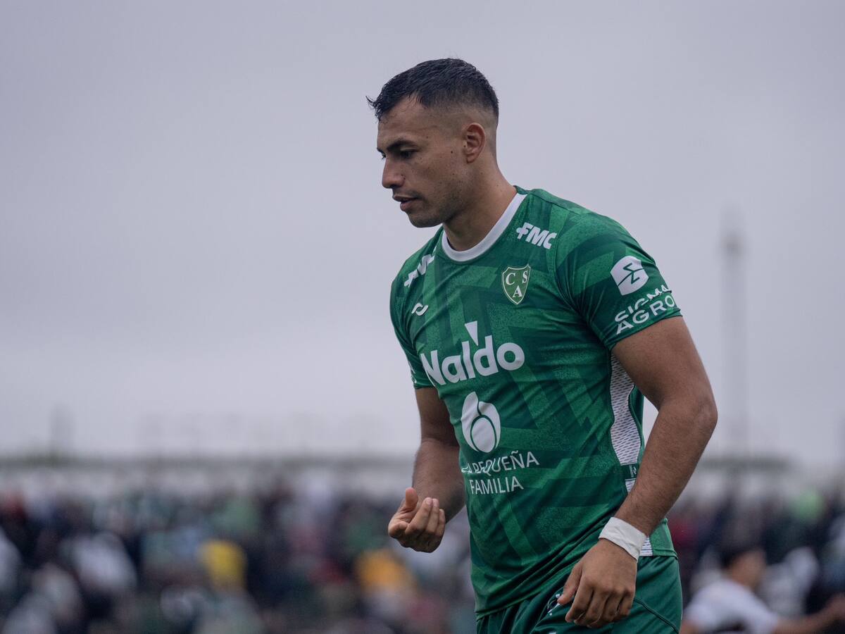 El calvario de Iván Morales en Argentina: sufrió nueva lesión e hinchas piden su salida de Sarmiento
