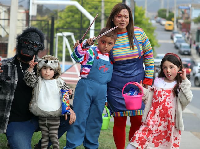 31 de octubre 2025 / SAN ANTONIO Niños celebran noche de Halloween en las calles de la ciudad. FOTO: SÓCRATES ORELLANA / UNO NOTICIAS