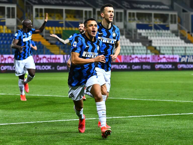 Alexis Sánchez convierte doblete, le da la victoria al Inter y deja a los lombardos más líderes que nunca en la Serie A de Italia