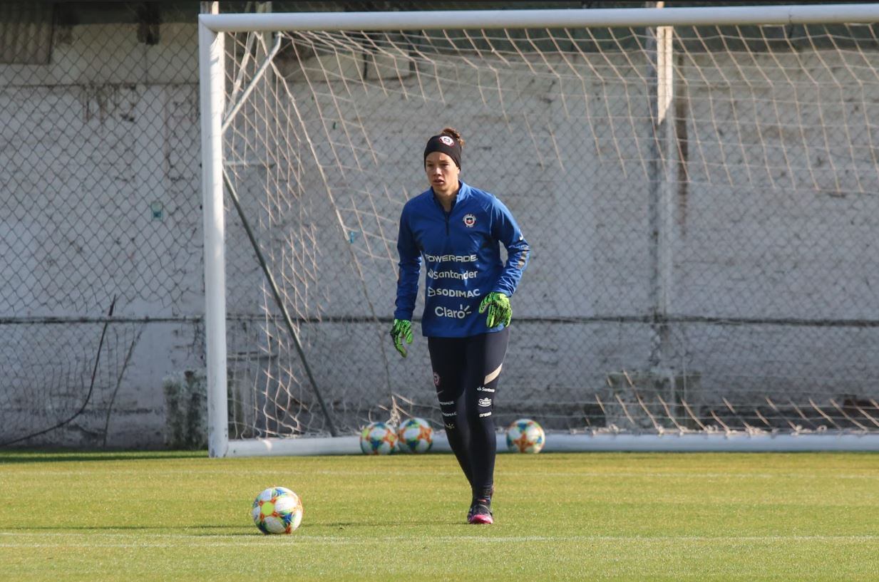 Christiane Endler justificó la ausencia de Ryan Torrero de la selección femenina