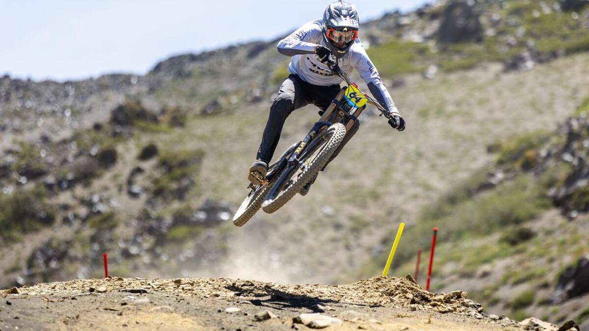 Más de 1.000 corredores competirán en el mundial UCI Masters Mountain Bike World en Nevados de Chillán: fecha y lo que debes saber