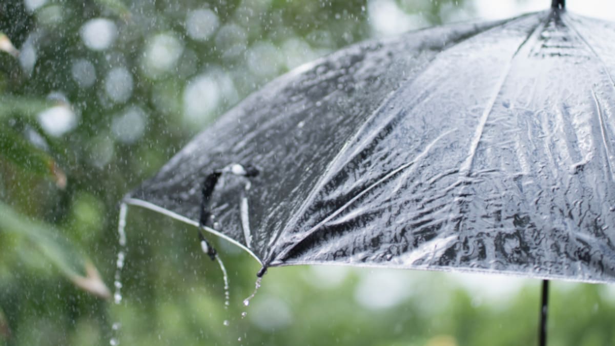 Se acerca la lluvia a Santiago: adelantan la hora clave en que inician las precipitaciones y cuánta agua caerá