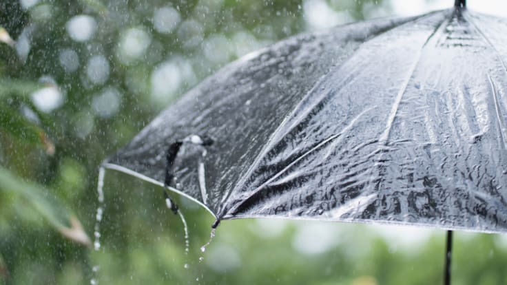 Ni linternas, ni baterías: temporal en Chile dispara en 50 veces la venta de particular artículo