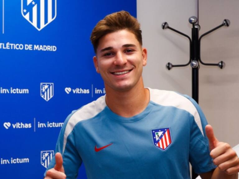 Atlético de Madrid anunció el fichaje de Julián Álvarez: el millonario monto que pagó el club español por el delantero argentino