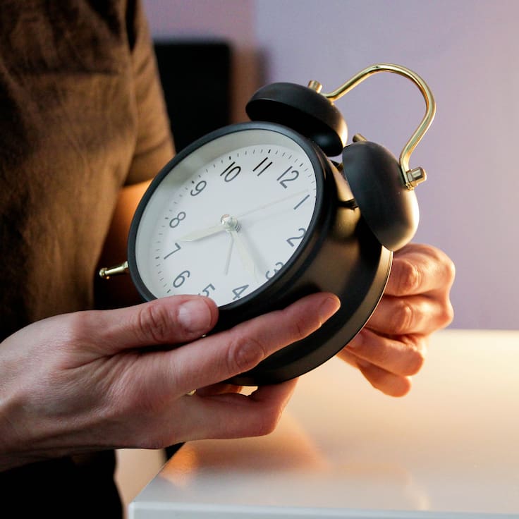 Cambio de hora 2026: este día comienza el horario de invierno en Chile