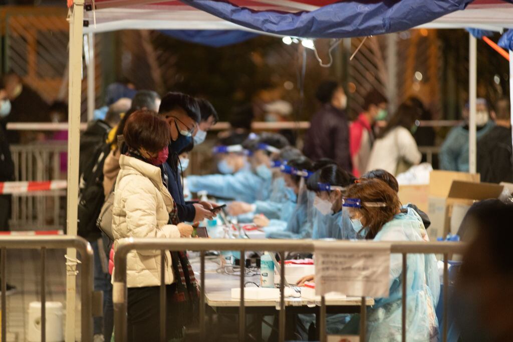 Centro de test masivos de PCR en las ciudades de China