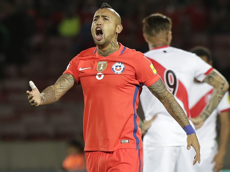 Minuto a Minuto: Chile estira su ventaja ante Perú con una inspirada jornada de Arturo Vidal