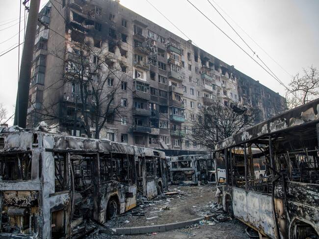 La destrucción que dejan los bombardeos en Mariúpol