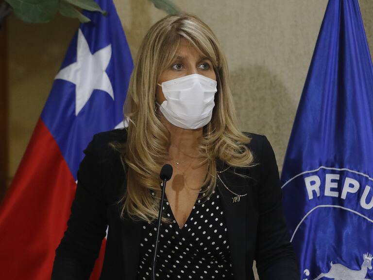 23 DE MARZO DE 2022/VALPARAISOLa senadora Ximena Rincón ofrece un punto de prensa en el Senado.
FOTO: LEONARDO RUBILAR CHANDIA/AGENCIAUNO