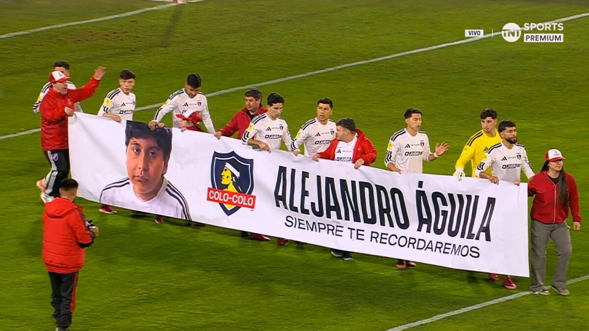 Colo Colo rinde homenaje a niño de 12 años asesinado en San Bernardo: emotivo momento en el Monumental