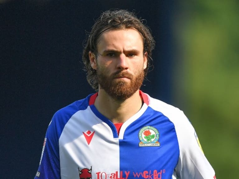 Desde Inglaterra se lanzan contra el Blackburn Rovers por no dejar partir a Ben Brereton: «Él se ha portado impecable»