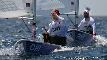 Clemente Seguel arranca en el top 15 de la vela clase ILCA 7 en París 2024