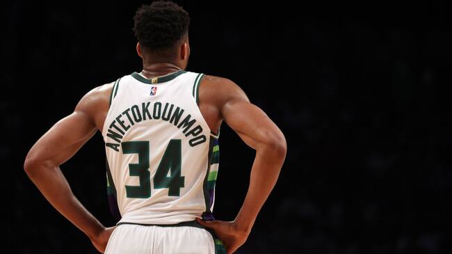Giannis Antetokounmpo se convirtió en el máxino anotador en la historia de Milwaukee Bucks