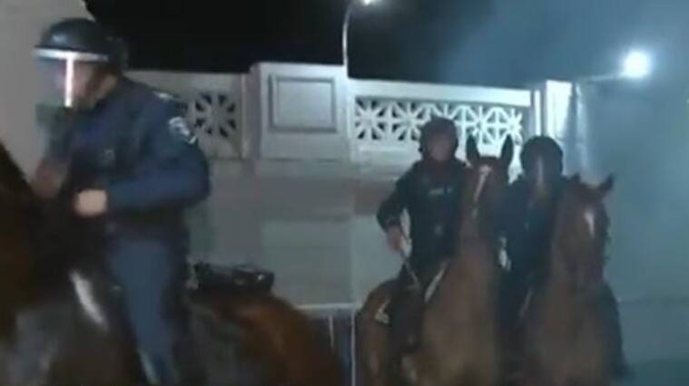Policía le dispara a camarógrafo en vivo durante caos del Gimnasia-Bocacamarógrafo en vivo durante caos del Gimnasia-Boca