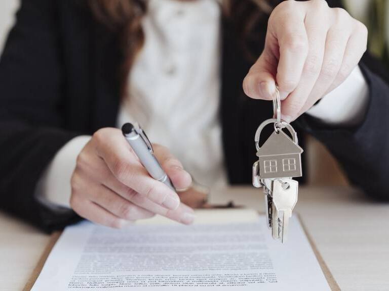 ¿Cómo obtener la devolución del mes de garantía en un arriendo? recomendaciones y derechos legales