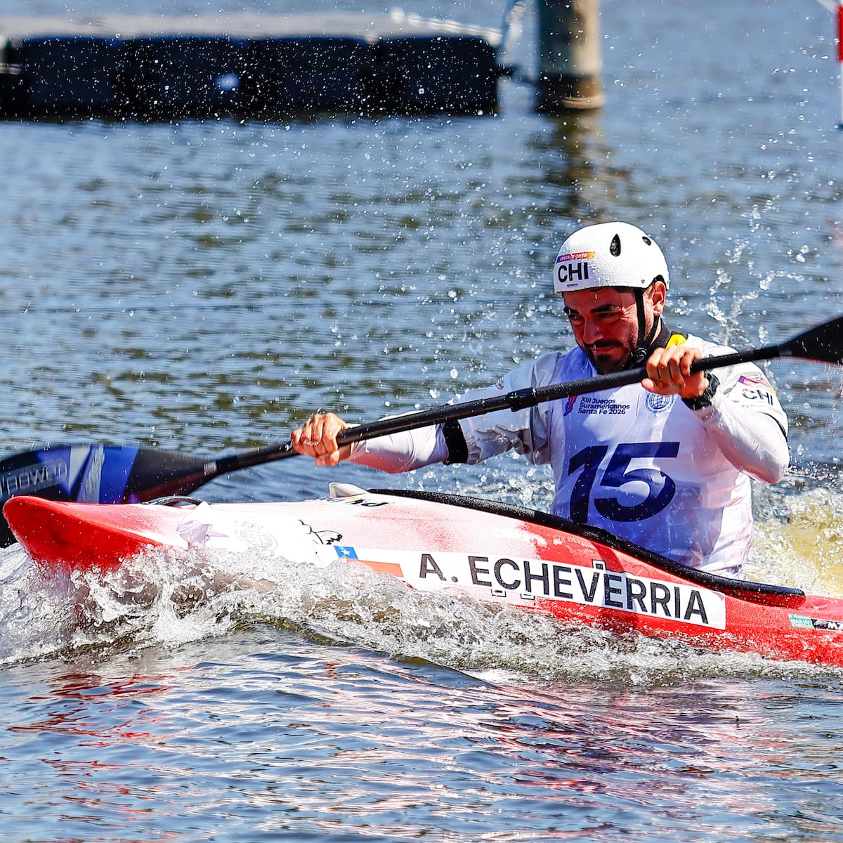 Ya van 36: kayakista Andraz Echeverría vence a rival brasileño y le da un nuevo oro a Chile en los Juegos Suramericanos