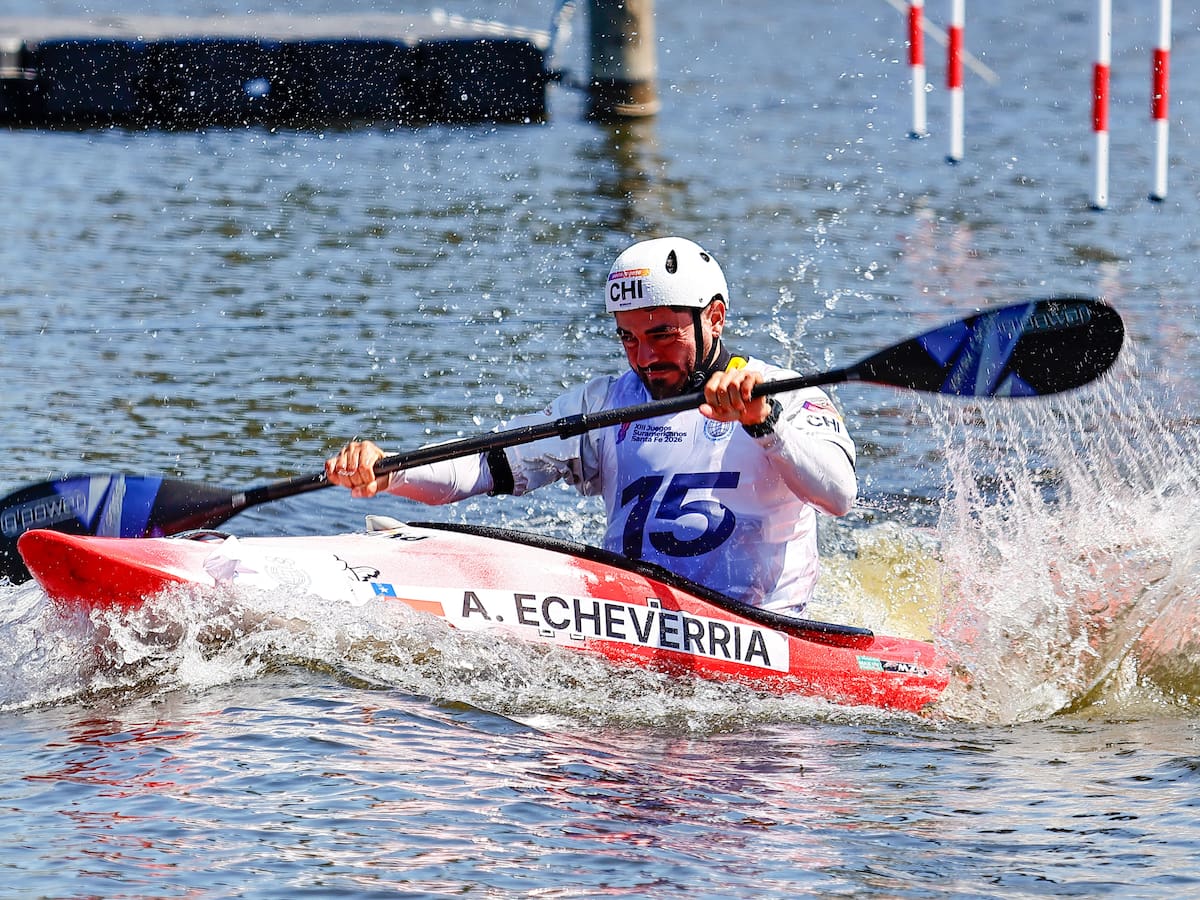 Ya van 36: kayakista Andraz Echeverría vence a rival brasileño y le da un nuevo oro a Chile en los Juegos Suramericanos
