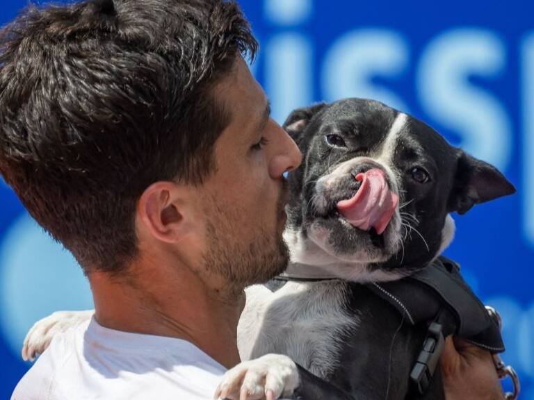 El aperrado festejo de Pedro Cachín tras lograr su primer título ATP