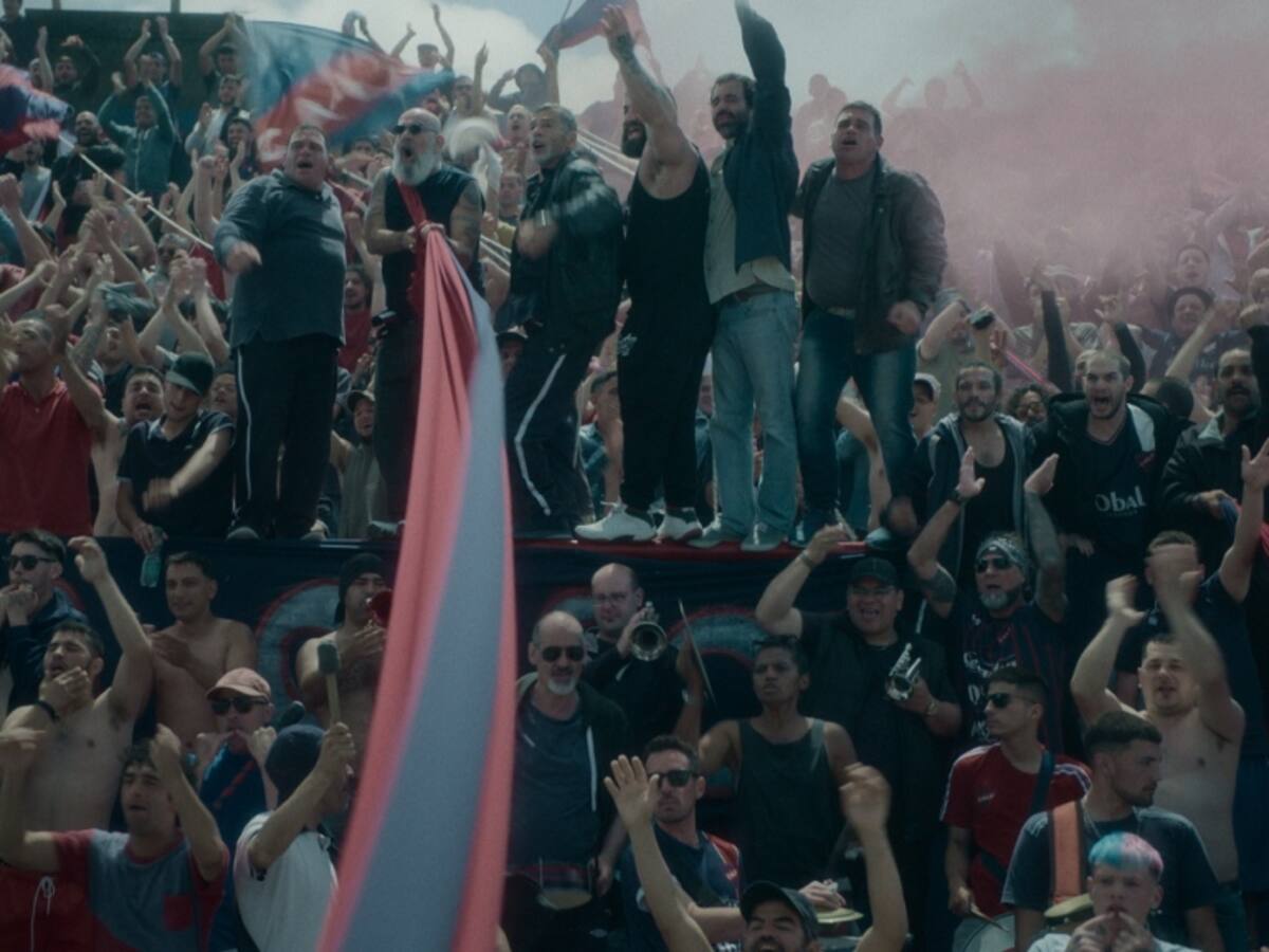 ¿Hasta dónde llegarías por tu equipo? «Barrabrava», la serie que retrata la cruda violencia detrás del fútbol