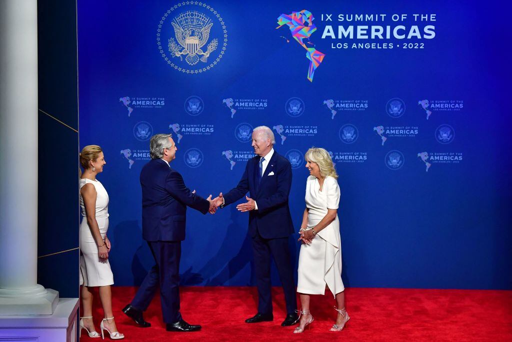 El mandatario de EEUU Joe Biden recibe a presidente argentino Alberto Fernández
