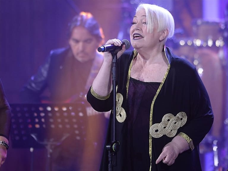 Cantante de Mocedades sufrió descompensación en pleno escenario en Olmué 2020